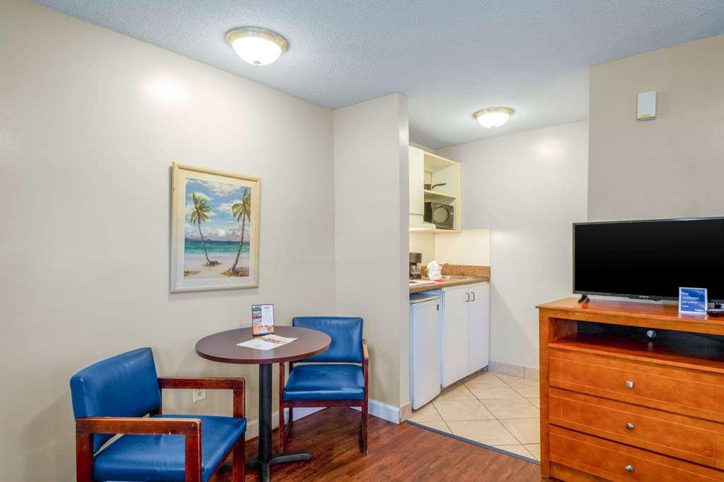 Tampa Bay Extended Stay - Airport Room photo