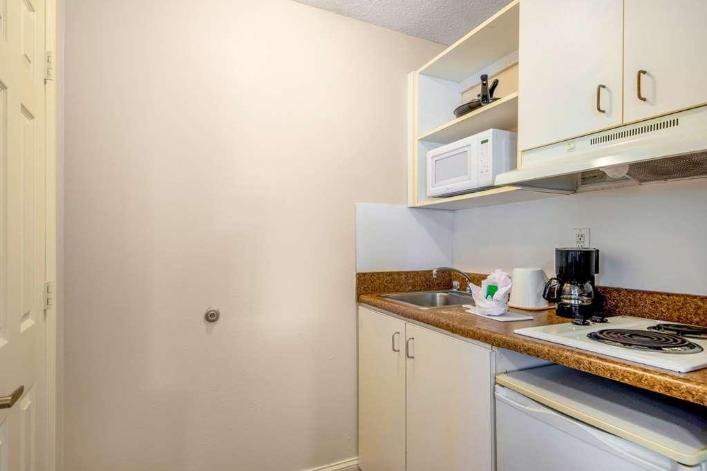 Tampa Bay Extended Stay - Airport Room photo