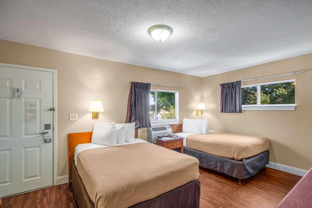 Tampa Bay Extended Stay - Airport Room photo